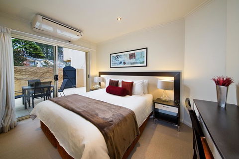 Falls Mountain Retreat Blue Mountains - E Caravan Parks 2