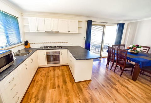 Family Breaks - E Caravan Parks 0