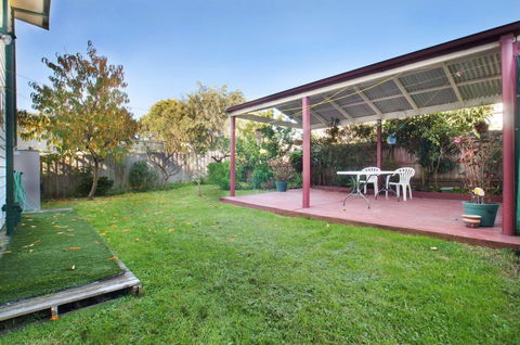 FAMILY GETAWAY - DROMANA - E Caravan Parks 3