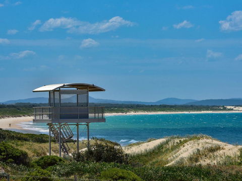 Fantastic Position - Pet Friendly - E Caravan Parks 2