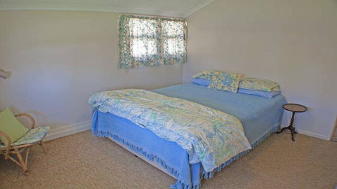 Fingal Beach Beach Shack - E Caravan Parks 1