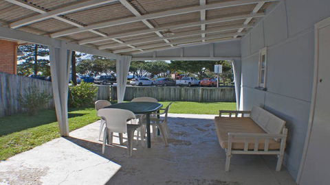 Fingal Beach Beach Shack - E Caravan Parks 3