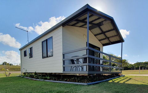 Fisherman's Beach Holiday Park - E Caravan Parks 1