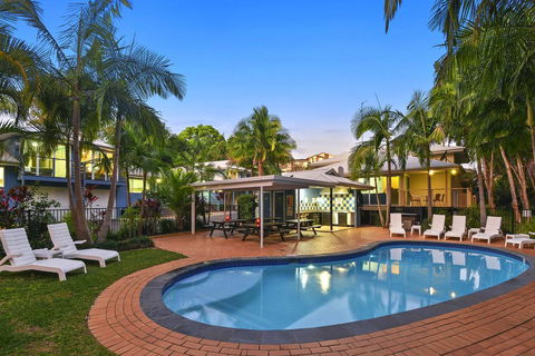 Flynns On Surf Beach Villas - E Caravan Parks 3
