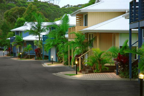 Flynns On Surf Beach Villas - E Caravan Parks 0