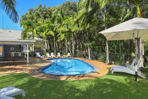 Flynns On Surf Beach Villas - E Caravan Parks 2