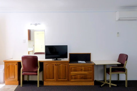 Forster Motor Inn - E Caravan Parks 3