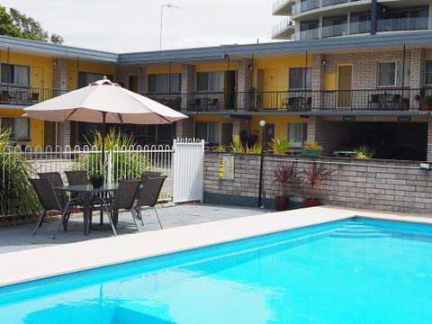 Forster Motor Inn - E Caravan Parks 0