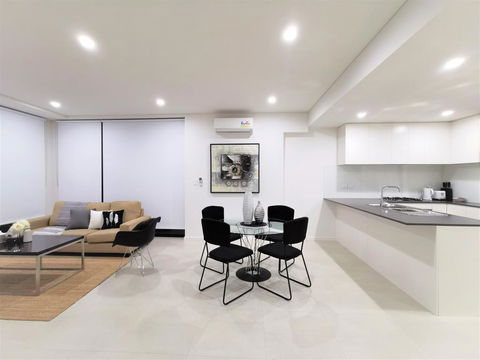 G02 Courtyard Apartment - E Caravan Parks 2