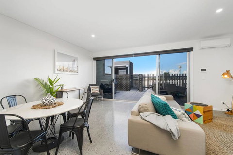 G149 - Apt 2 - E Caravan Parks 2