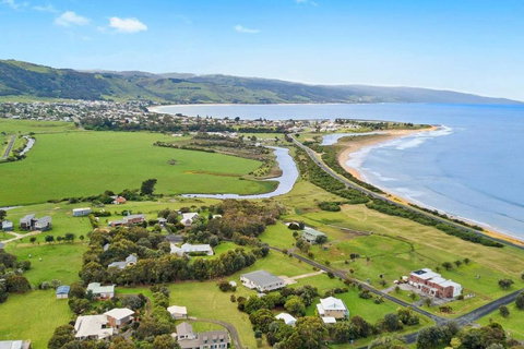 GALBRAITH BEACH STUDIO 1 - E Caravan Parks 3