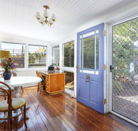 Garden Cottage - E Caravan Parks