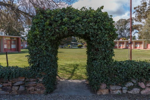 Gardenview - E Caravan Parks 0