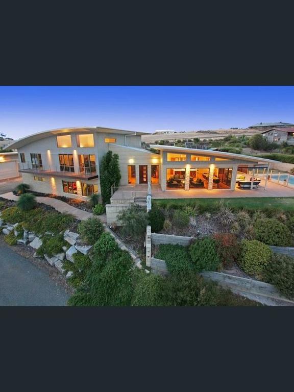 Lovely Banks VIC E Caravan Parks