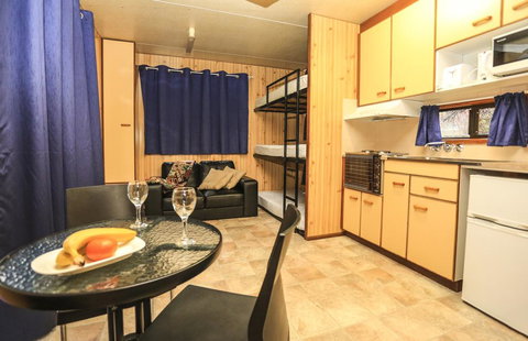 Getaway Tourist Park - E Caravan Parks 1