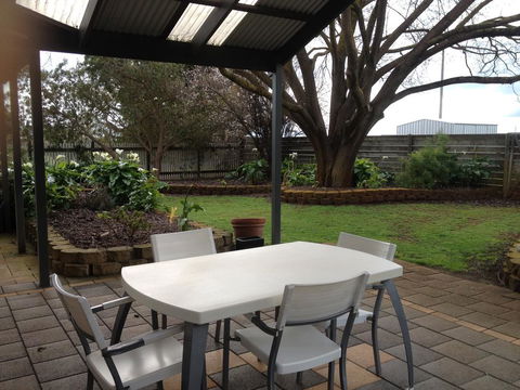Girraween House - E Caravan Parks 2