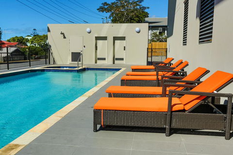 Gladstone Central Plaza - E Caravan Parks 1