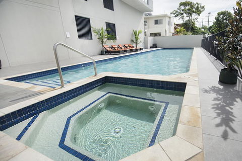 Gladstone Central Plaza - E Caravan Parks 0