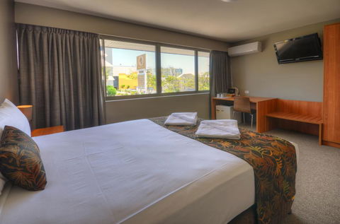 Gladstone Reef Hotel Motel - E Caravan Parks 2