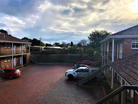 Glen Inn - E Caravan Parks 1