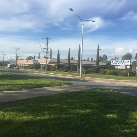 Glider City Motel Benalla - E Caravan Parks 3