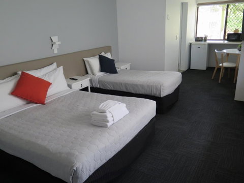 Gold Coast Inn - E Caravan Parks 1