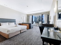 Gold Tower Private Deluxe King Room