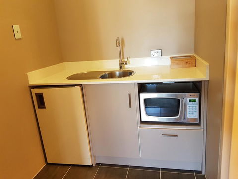 Golden Age Motor Inn - E Caravan Parks 2
