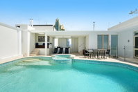 Book Surfers Paradise Accommodation Vacations E Caravan Parks E Caravan Parks