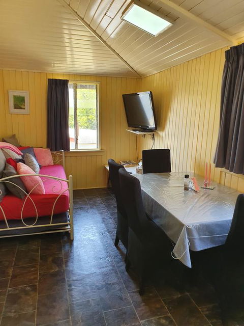 Golden Mt Rest Off Pepperina Lane - E Caravan Parks 1