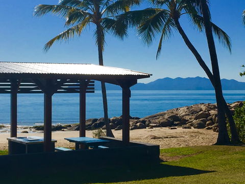 Golden Sands Beach House - E Caravan Parks 0