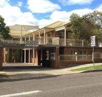 Golf Links Motel - E Caravan Parks