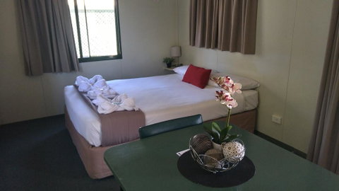 Goondiwindi Holiday Park - E Caravan Parks 1