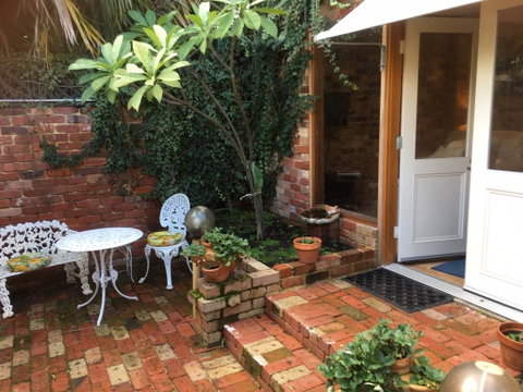 Gorgeous Studio 2 Minutes From The Heart Of Subiaco - E Caravan Parks 0