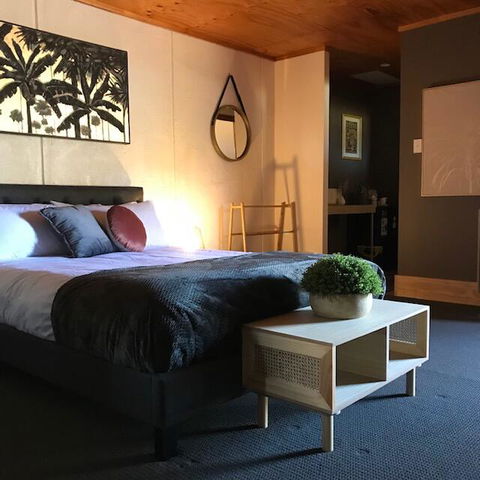 Granite Belt Cabins - E Caravan Parks 3