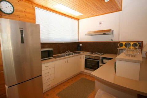 Grindelwald 1/39 Townsend Street - E Caravan Parks 3