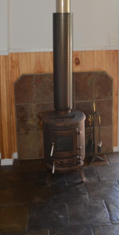 Gumnut Cottage - E Caravan Parks 3