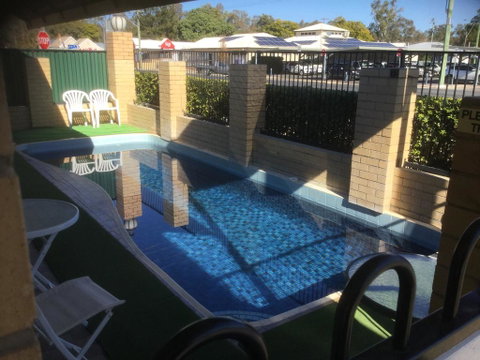 Gunsynd Motor Inn - E Caravan Parks 3