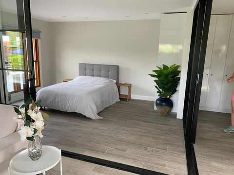 Gunsynd Studio Apartment - E Caravan Parks 0