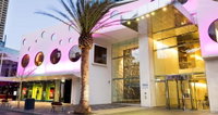 H Ocean view in surfers paradise