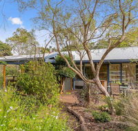 Hakea Bush Cabin - E Caravan Parks
