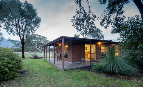 Halls Haven Resort - E Caravan Parks 0
