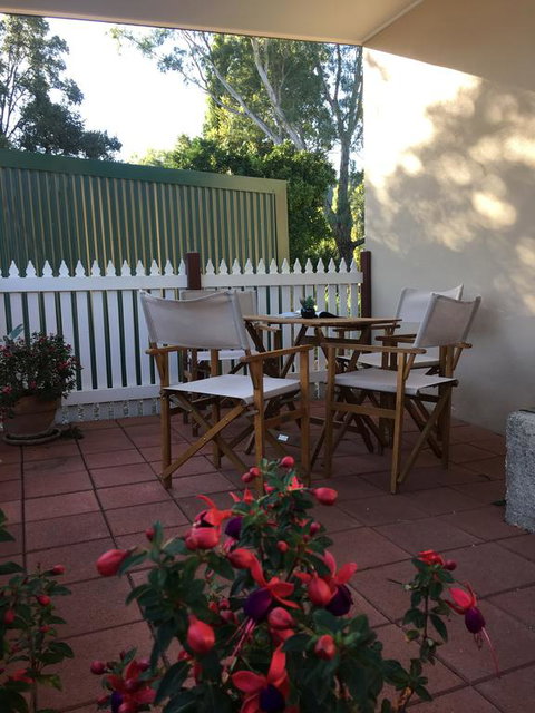 Happy Valley Hotel - E Caravan Parks 2