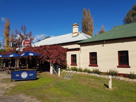 Happy Valley Hotel - E Caravan Parks 0