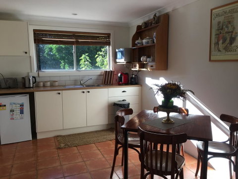 Happy Valley Hotel - E Caravan Parks 3