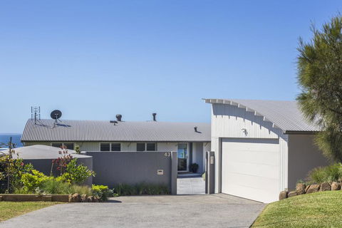 Harrington Crescent 43 Bawley Point - E Caravan Parks 2