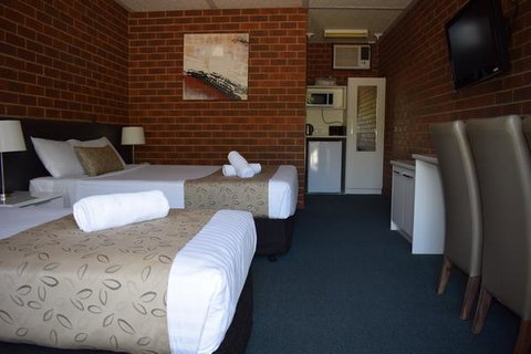 Healesville Motor Inn - E Caravan Parks 1