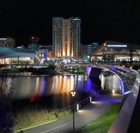 Hello Adelaide Motel and Apartments - E Caravan Parks