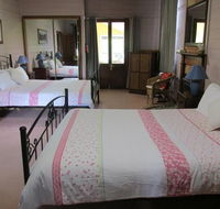 Henry's Cottage - E Caravan Parks