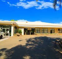 Heritage Hotel - E Caravan Parks